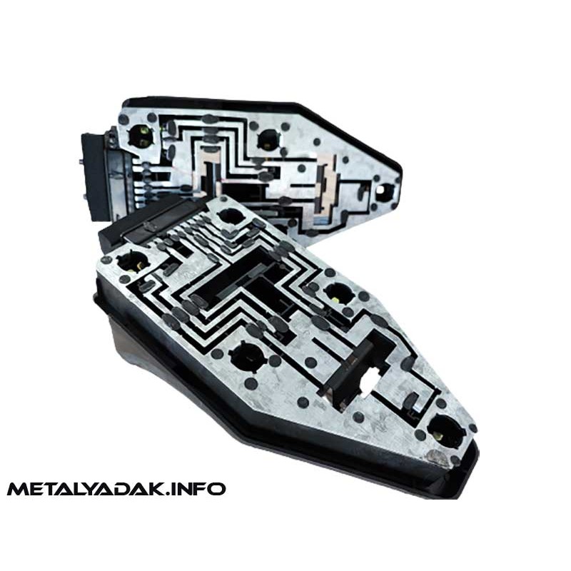 مدار چراغ عقب پژو 405